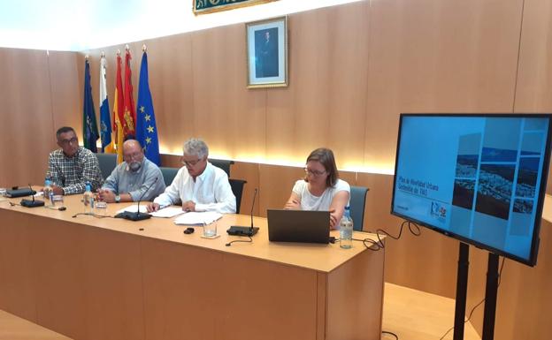 Tías contempla zona azul y calles únicas para residentes en Puerto del Carmen